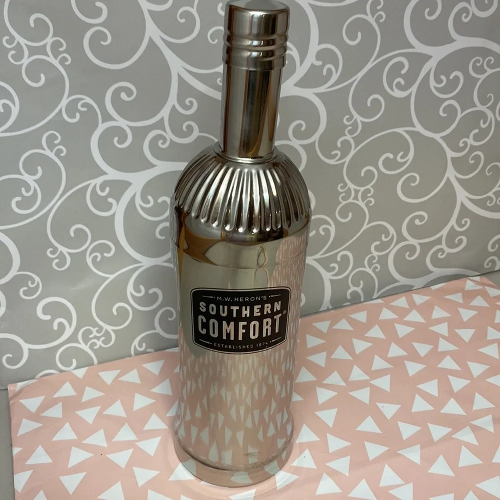 Southern Comfort shaker NEW! - Picture 1 of 10